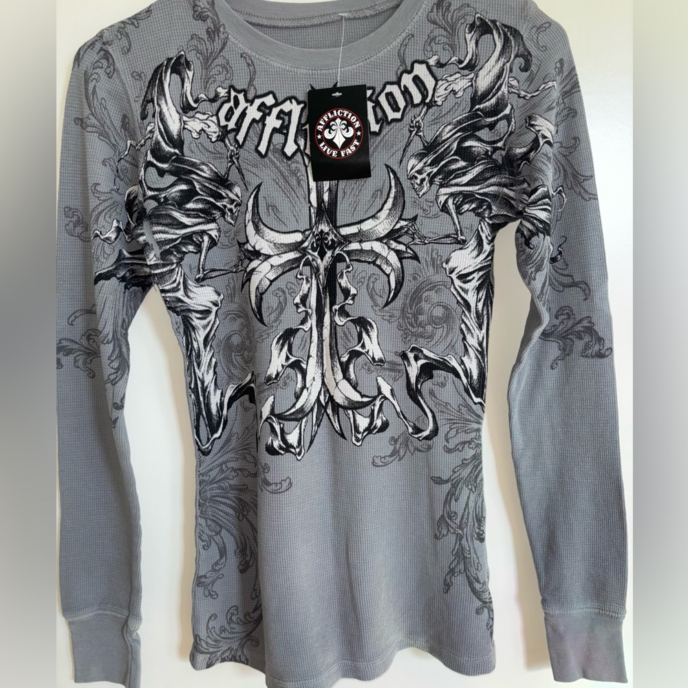 NWT Affliction Gray and Black Graphic Thermal Top Size Small